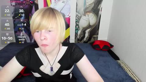 cattie_w_ online show from October 2025 02:04:01 AM