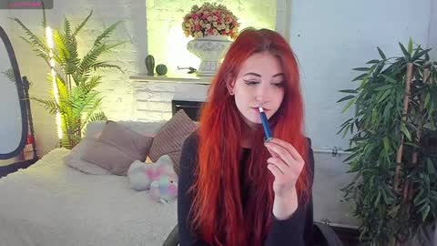 caty_cuddly online show from December 2024 09:44:01 PM