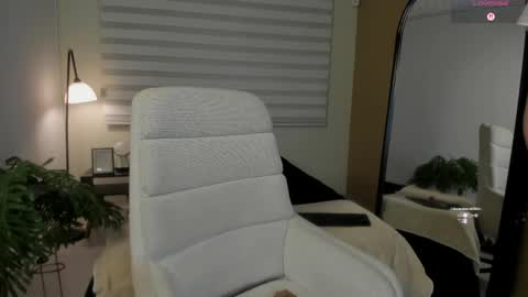 Caty  online show from April 2026 10:34:02 PM