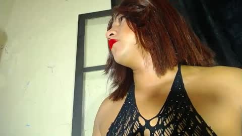 cayetana_ruiz online show from December 2025 02:07:02 AM