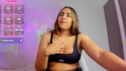 Cay online show from November 2025 12:25:01 PM