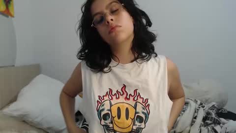 cazadora80s online show from February 2026 11:43:02 PM