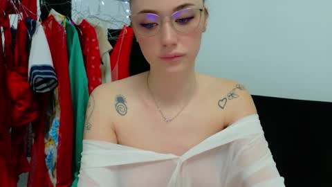 Ivanna online show from April 2026 04:22:01 AM