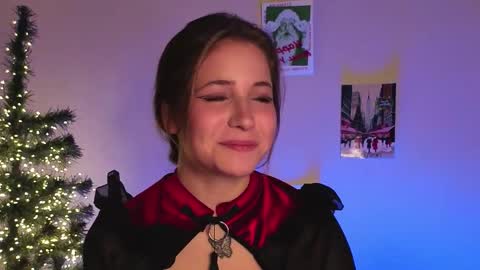 Lina  online show from January 2026 07:07:02 PM