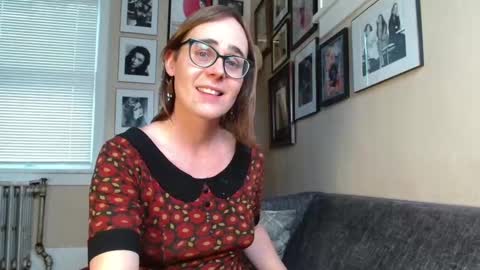 Snapshot of cecilysaintclaire chatting on February 2025 11:44:01 PM Cecily Saint Claire online show from February 2025 11:44:01 PM