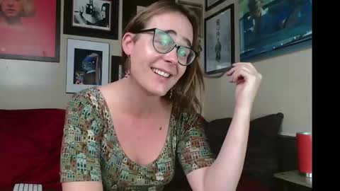 Snapshot of cecilysaintclaire chatting on November 2025 12:49:02 PM Cecily Saint Claire online show from November 2025 12:49:02 PM