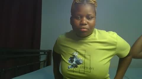 Snapshot of ceepretty25 chatting on March 2026 11:27:02 AM ceepretty25 online show from March 2026 11:27:02 AM