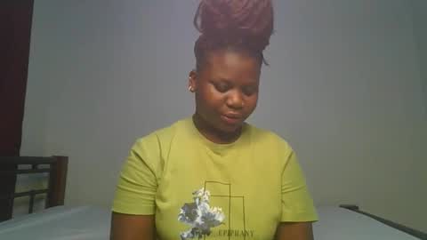 Snapshot of ceepretty25 chatting on April 2026 12:16:02 AM ceepretty25 online show from April 2026 12:16:02 AM