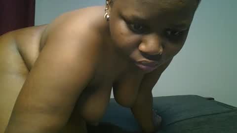 ceepretty25 online show from April 2026 01:41:02 PM