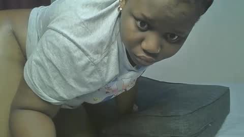 ceepretty25 online show from May 2026 02:42:02 AM