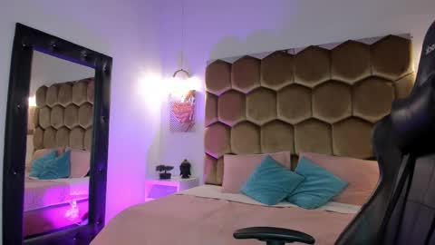 celene_rosejs online show from April 2026 03:32:01 PM