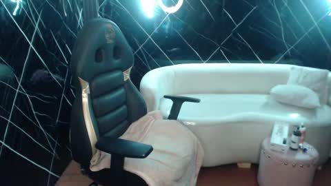 Snapshot of celeste_fioree chatting on July 2026 03:14:01 PM celeste_fioree online show from July 2026 03:14:01 PM