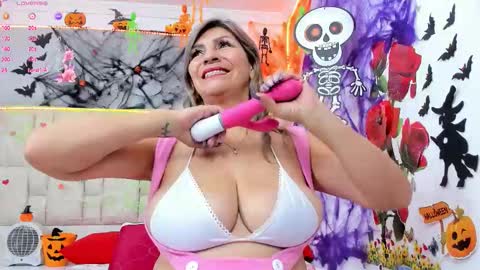 Celeste Lincon online show from October 2025 12:57:01 AM