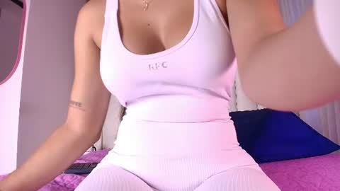 Snapshot of celeste_moonx chatting on July 2026 11:50:01 AM Celeste online show from July 2026 11:50:01 AM