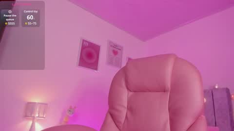 Snapshot of celestecute_ chatting on December 2024 05:01:01 AM Celeste   INSTAGRAM Celestecute 01 online show from December 2024 05:01:01 AM