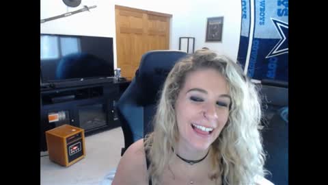 Marie online show from January 2025 06:36:02 PM