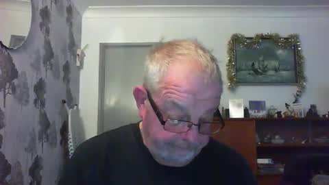 Snapshot of champers37 chatting on January 2025 08:28:01 AM Champers online show from January 2025 08:28:01 AM