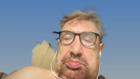 Snapshot of champsex305610 chatting on March 2025 07:06:02 PM champsex305610 online show from March 2025 07:06:02 PM