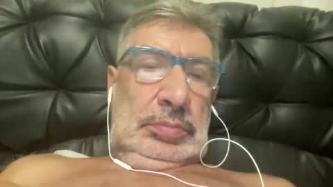 Snapshot of champsex305610 chatting on April 2026 04:40:01 PM champsex305610 online show from April 2026 04:40:01 PM