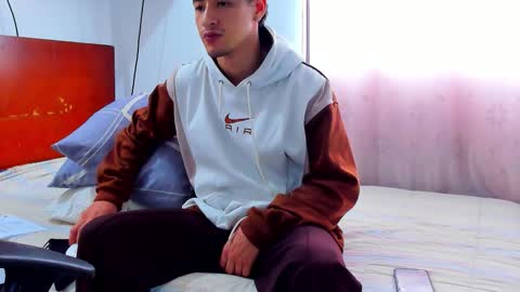 Kenji online show from November 2025 01:25:02 PM