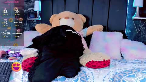 pamela online show from November 2025 01:48:02 AM