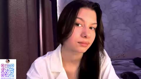 Snapshot of chanel_no_5 chatting on October 2025 06:42:02 AM Amelia online show from October 2025 06:42:02 AM