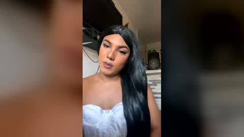 chanelfancy online show from February 2026 04:56:02 PM