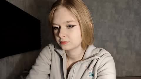 Lia online show from December 2025 07:14:02 AM