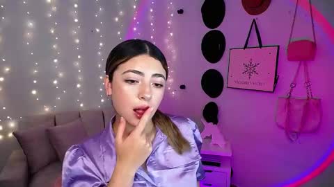 channel_blonde_a online show from March 2025 05:03:02 PM