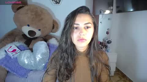 Isabella online show from September 2025 04:49:01 AM