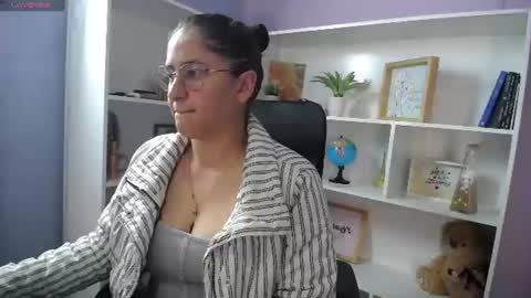Snapshot of chantal_adams0 chatting on June 2026 04:08:02 PM chantal online show from June 2026 04:08:02 PM