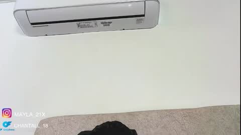 Snapshot of chantall_18 chatting on January 2026 07:05:02 PM Hi Im Chantall. online show from January 2026 07:05:02 PM