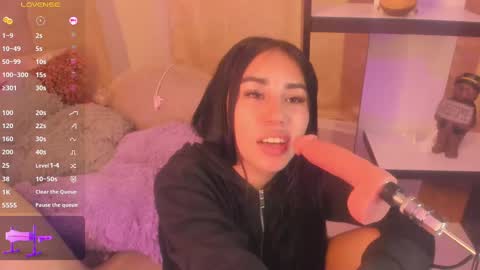 Snapshot of chantall_valkoba chatting on February 2025 09:51:02 AM Chantall online show from February 2025 09:51:02 AM