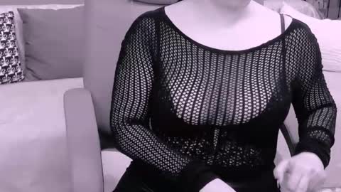 The Queen online show from February 2025 02:18:01 AM