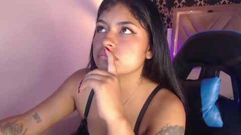 Snapshot of chantalpetit chatting on February 2026 03:35:02 PM chantalpetit online show from February 2026 03:35:02 PM