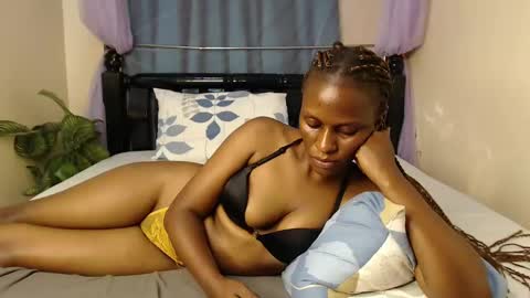 Chantel online show from December 2024 12:23:01 AM