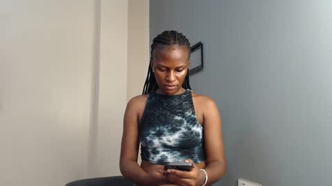 Chantel online show from November 2025 07:16:01 AM