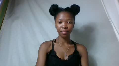 chariola0101 online show from February 2025 08:38:02 PM