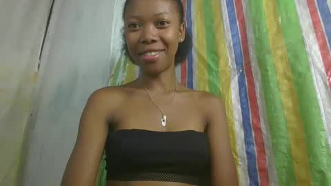 chariola0101 online show from February 2025 11:15:02 PM