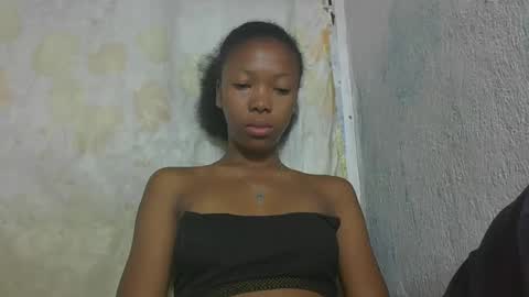 chariola0101 online show from February 2025 02:29:02 AM