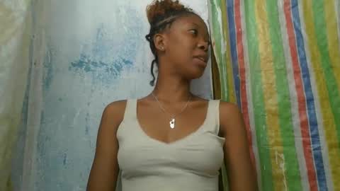 chariola0101 online show from February 2025 11:54:01 AM