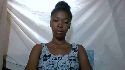 chariola0101 online show from February 2025 06:23:01 PM