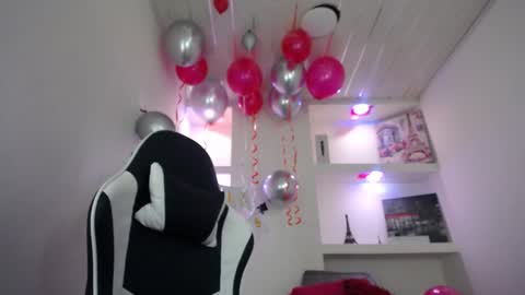 charis 2 online show from November 2025 08:08:02 PM