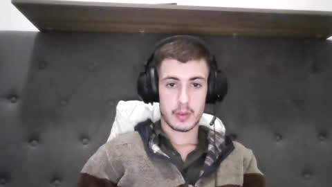 Snapshot of charismaticcharm chatting on January 2025 09:13:01 AM charismaticcharm online show from January 2025 09:13:01 AM