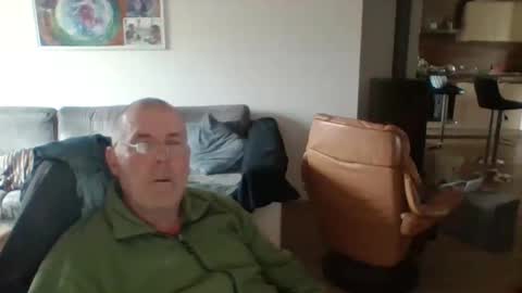 charles6064 online show from February 2025 11:44:02 AM