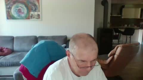 charles6064 online show from June 2026 11:41:02 AM