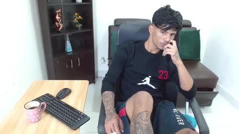 Snapshot of charlie_oconnor chatting on December 2024 08:38:02 AM Charlie oconnor online show from December 2024 08:38:02 AM