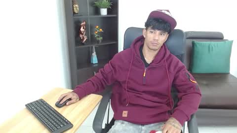 Snapshot of charlie_oconnor chatting on January 2025 02:53:02 AM Charlie oconnor online show from January 2025 02:53:02 AM