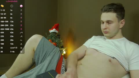 Snapshot of charlie_smiley chatting on January 2025 10:19:01 PM Charlie Smiley online show from January 2025 10:19:01 PM