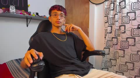 Charles Russo online show from December 2024 01:14:01 AM